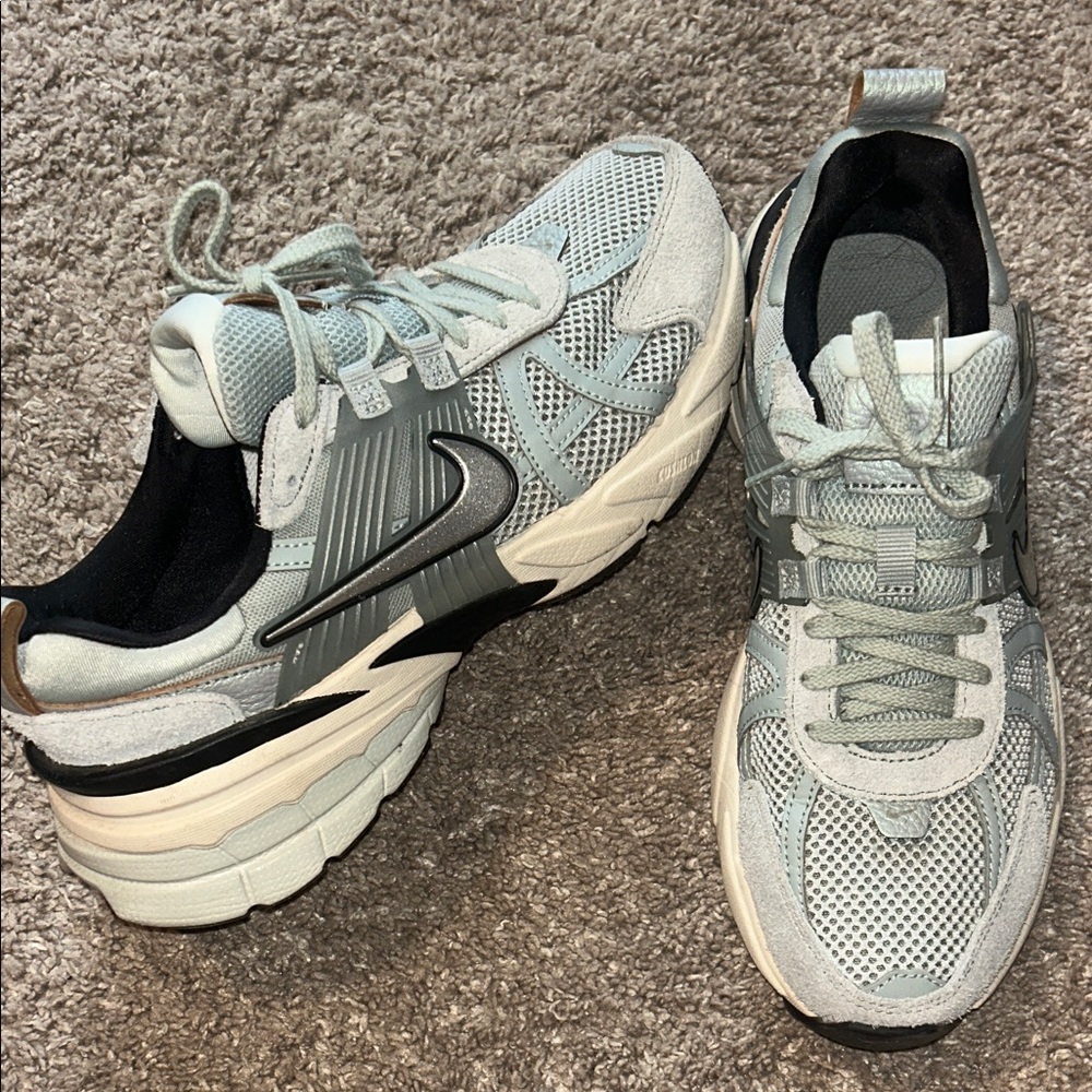 Nike Women's V2K Run Sneakers